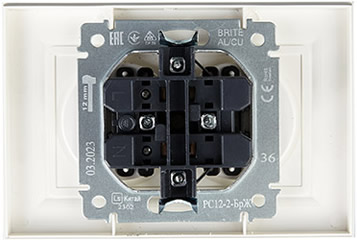розетка 1-местная IEK РС12-2-БрЖ Brite - вид с тыльной стороны