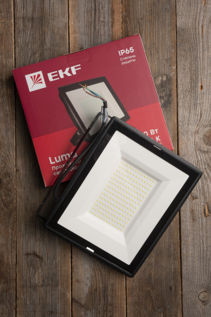 купить Прожектор свд 150Вт 6500К 12000лм черный IP65 110° Luma EKF  в Ухте Прожектор свд 150Вт 6500К 12000лм черный IP65 110° Luma EKF