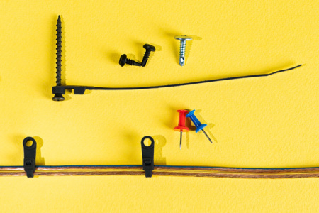 купить Хомут 200*4,3мм нейлон черный под винт Rexant  в Ухте Хомут 200*4,3мм нейлон черный под винт Rexant