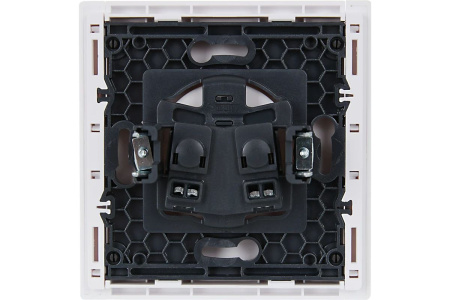 купить Фортепиано белый розетка скрытая 1-мест шторки IP20  в Ухте Фортепиано белый розетка скрытая 1-мест шторки IP20