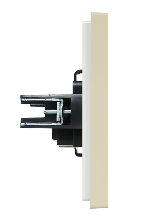 купить Фортепиано ваниль розетка скрытая 1-мест шторки IP20  в Ухте Фортепиано ваниль розетка скрытая 1-мест шторки IP20