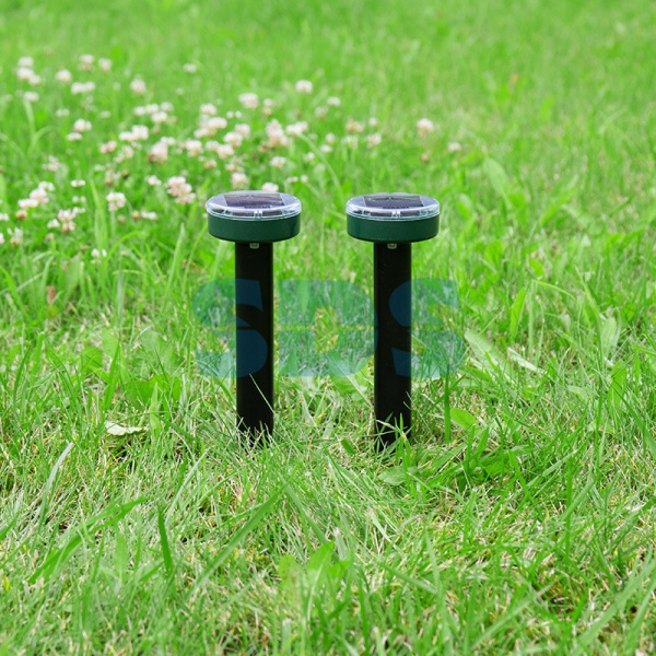 купить Отпугиватель кротов (солнеч.панель) Rexant до 20м (набор 2шт)  в Ухте Отпугиватель кротов (солнеч.панель) Rexant до 20м (набор 2шт)