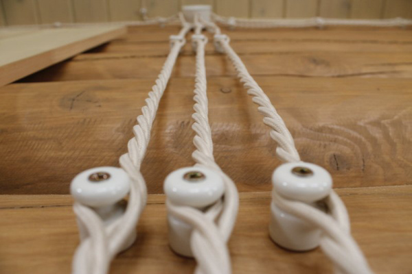 купить Изолятор пластик белый РосДюбель  в Ухте Изолятор пластик белый РосДюбель