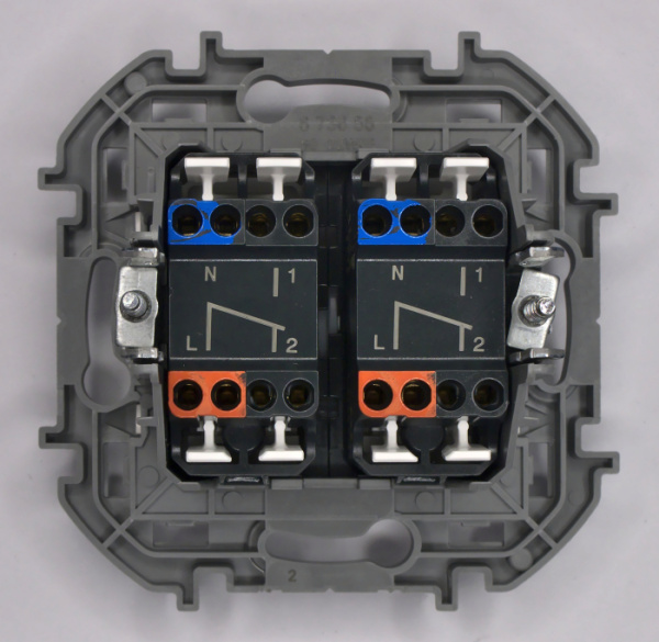 купить Инспириа белый переключатель 2кл скрытая 10А IP20  в Ухте Инспириа белый переключатель 2кл скрытая 10А IP20