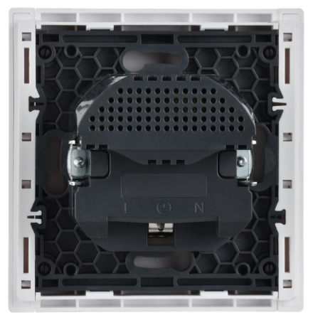 Фортепиано белый розетка скрытая 1-мест заземление шторки USB А+А IP20 